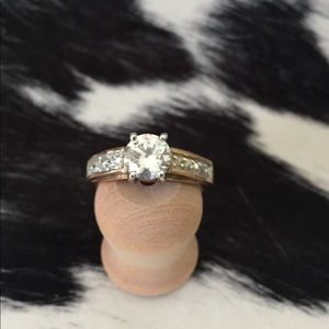 CZ statement ring
